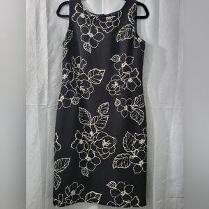 Amanda Smith Black and Cream Floral Midi Dress Size 8